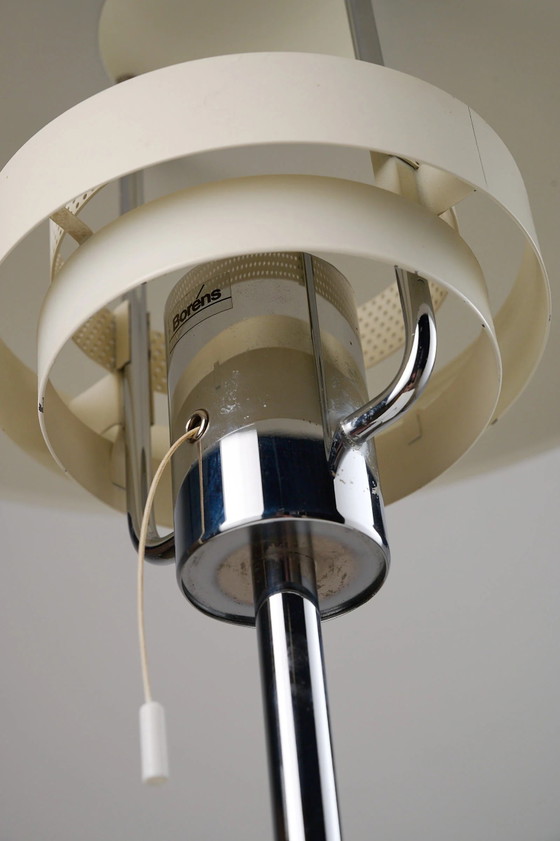 'Aurora' White Lacquered Metal Table Lamp by Olle Anderson for Boréns, Chrome, Mid Century Modern (photo 8 of 10)