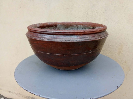 Antico vaso da fiori in terracotta