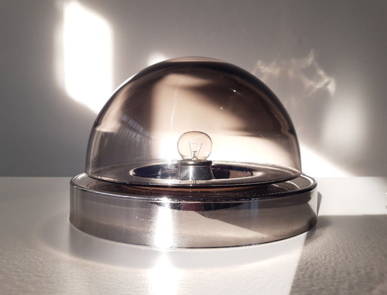 Image 1 of Stijlvolle space age plafonnière met rookglazen kap, vintage glazen plafondlamp met chroom