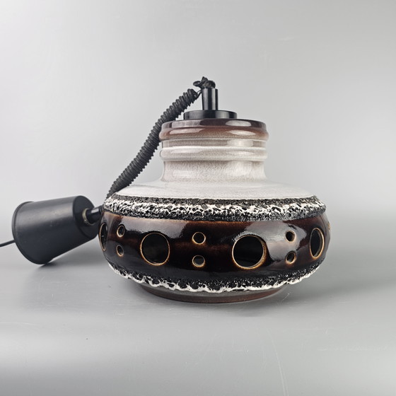 Image 1 of Lampada a sospensione vintage XL in ceramica marrone/bianca di Herda. Lampada a sospensione UFO degli anni '70. Lampada Fat 