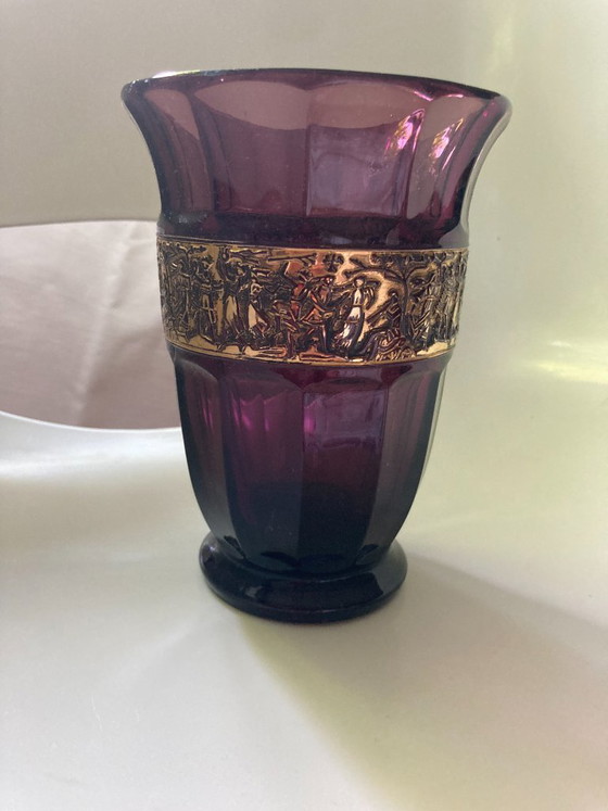 Image 1 of Amethyst Vase Art Decó mit vergoldetem Fries von Walther-Glas