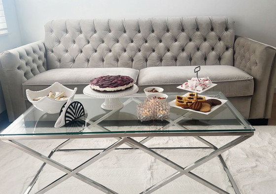 Luxury Urban Sofa - As Good As New!! – 3-5 seaters, Velvet (photo 5 of 5)