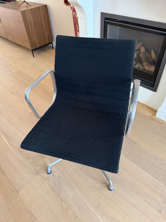 Image 1 of Vitra Charles & Ray Eames EA107 – Set van 2 – Origineel – 1995 – Zwart Hopsack