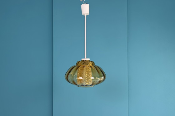 Image 1 of Vintage hanglamp uit het midden van de 20e eeuw / ruimtevaarttijdperk - amberkleurig, jaren 60/70