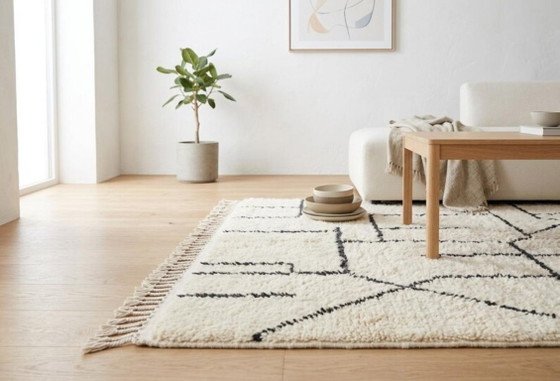 Image 1 of Alfombra bereber marroquí de 250 cm x 150 cm.