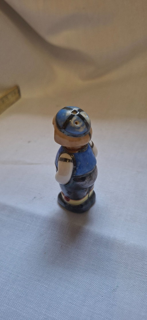 Dutch Young Vintage Pepper Shakers – tafelaccessoires, Ceramic (photo 2 of 5)
