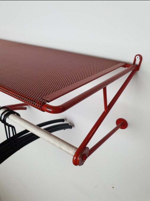 Image 1 of Perchero de Mathieu Matégot - Artimeta