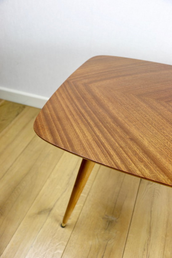 Image 1 of Skandinavischer schwedischer Couchtisch/Konsolentisch aus den 1970er Jahren – Walnuss