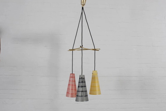 Lampada a sospensione da soffitto vintage colorata anni '60 '70 MCM – Lampadari, Vetro, Ottone (photo 5 of 14)