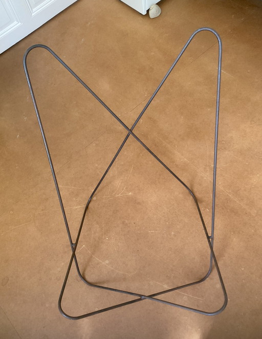 vintage Knoll-International butterfly chair frame