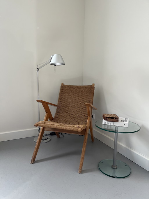 Lounge chair mid century, in stijl van CH25 Wegner VAR B-310