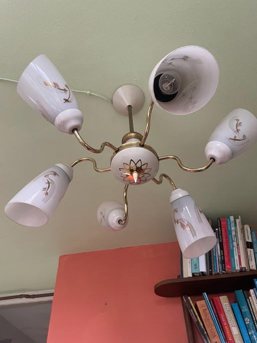 Lustre vintage Mid-century suspension/plafonnier 'spider' ou 'rockabilly', avec bras en laiton
