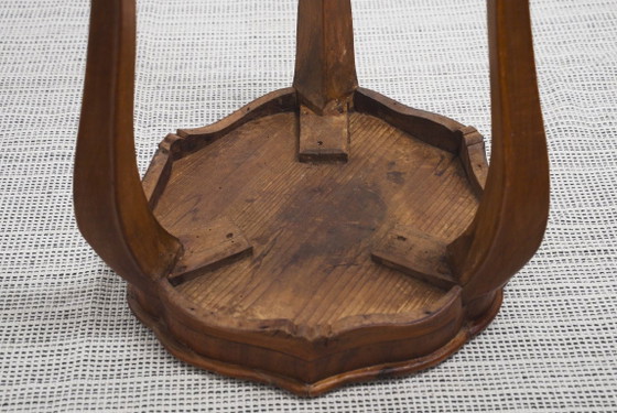 Antieke Italiaanse barokke Guéridon bijzettafel van walnoothout, lampentafel in Louis XV-stijl met – Wood (photo 17 of 20)