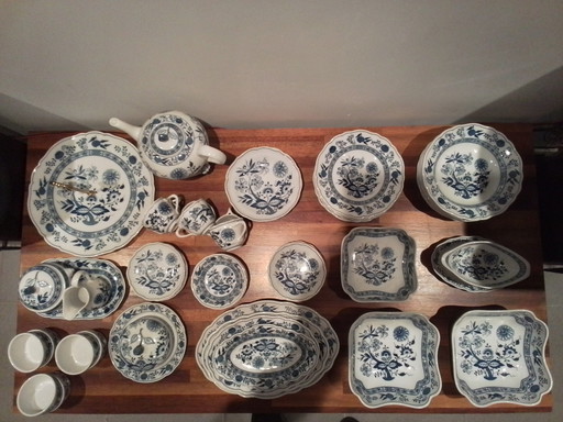 Dinnerware Hutschenreuther Blue Schwiebel Muster, 6 Persons