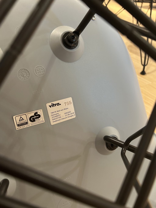 8 x Eames plastic armchair DAR