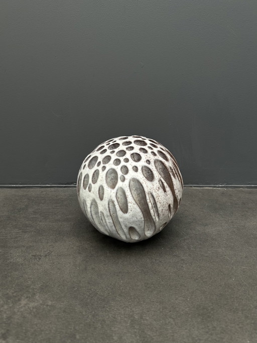 Scultura in ceramica “Sfera” di Alessio Tasca - anni '70
