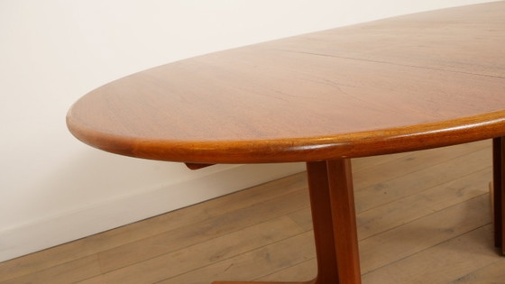 Image 1 of Vintage round dining table | extendable | teak | 121- 173 cm