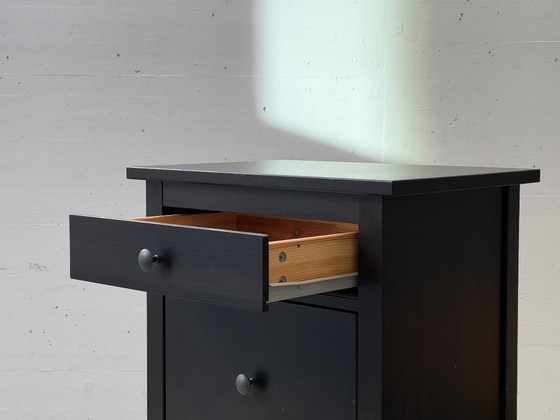 IKEA HEMNES tall chest of drawers with 5 drawers – Black-brown, Solid wood – High Boards (photo 5 of 15)