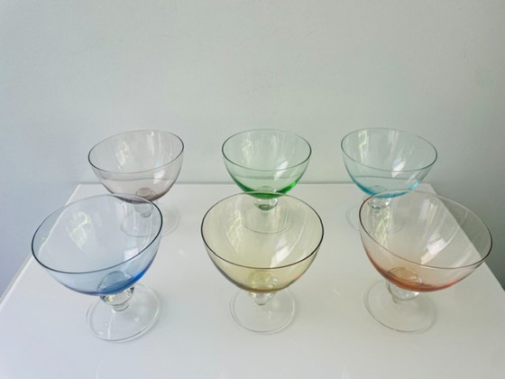 Image 1 of Set van 6 vintage coupeglazen in multicolor mondgeblazen glas