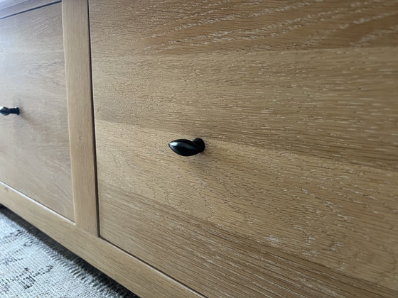 Image 1 of Couchtisch aus Eiche mit Stauraum