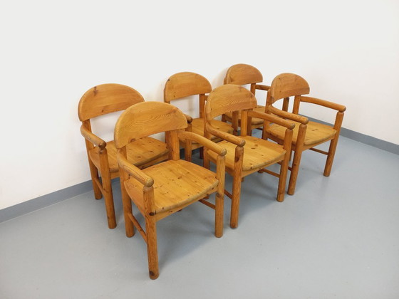 Image 1 of Set van 6 vintage Scandinavische Rainer Daumiller fauteuils van grenenhout uit de jaren 70.