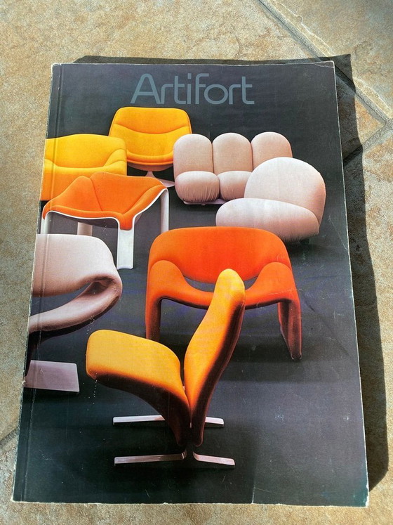 Image 1 of Artifort 3 Zitsbank model 902/3