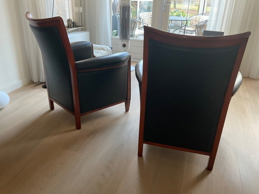 2x Giorgetti Sessel, schwarzes Leder, Kirschholz