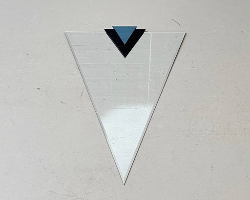 Memphis Design Iceberg ESPE wandspiegel, sculpturaal glazen object, jaren 80