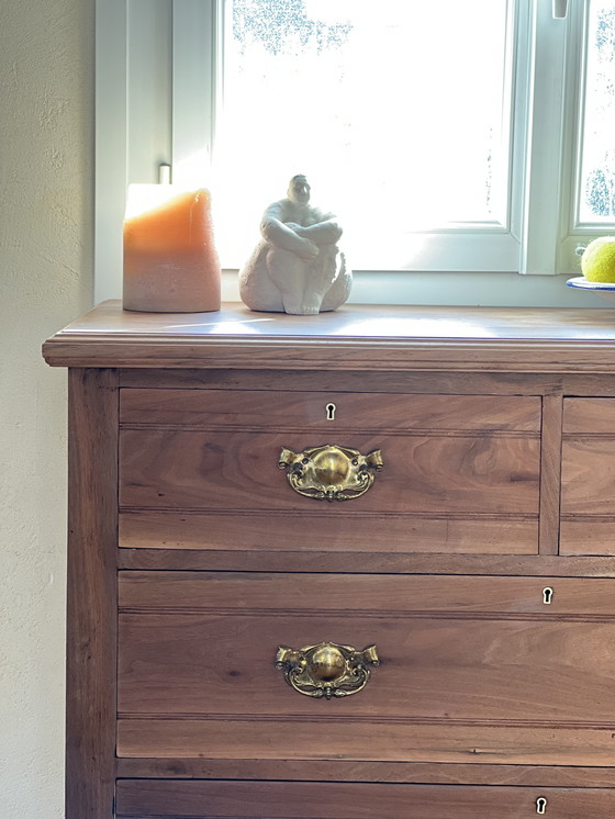 Image 1 of Cassettiera inglese in legno massello