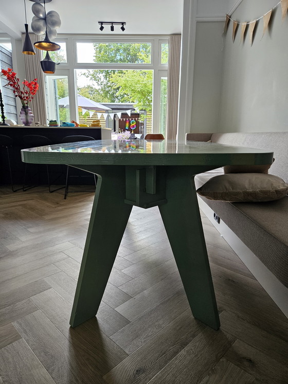 Image 1 of Crisis lattice table - high gloss painted