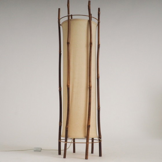 Große Stehlampe aus Bambus und Leinen von Louis Sognot – Stehleuchten, Textile (photo 13 of 17)