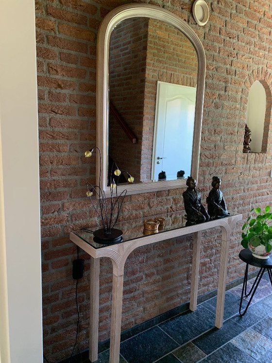 Image 1 of Mesa con espejo de pared y espejo a juego.