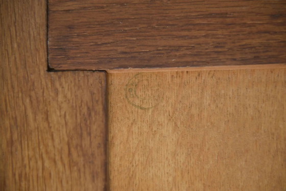 Armadio in rovere biondo con motivo a tratteggio incrociato geometrico degli anni '40. – Vintage (photo 3 of 15)