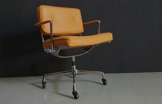 Image 1 of Sedia intermedia Herman Miller ES102 di Charles & Ray Eames