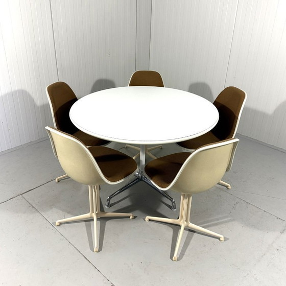 Image 1 of Tavolo da pranzo rotondo Charles & Ray Eames Herman Miller anni '60