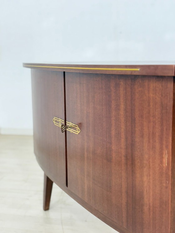 Image 1 of Commode uit het midden van de 20e eeuw / Woonkamerkast / Dressoir uit de jaren 60
