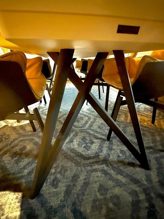 Image 1 of Mesa Seito diseñada por Walter Knoll