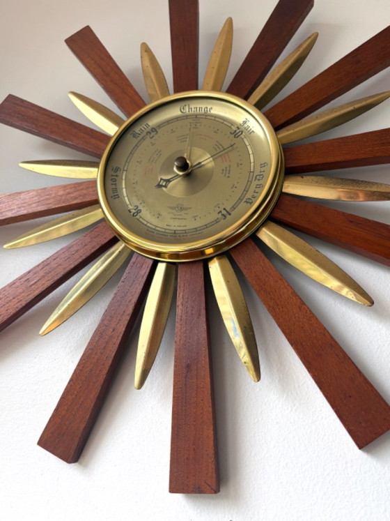 Beautiful vintage MCM starburst or sunburst barometer 60s – Clocks, Wood (photo 4 of 7)