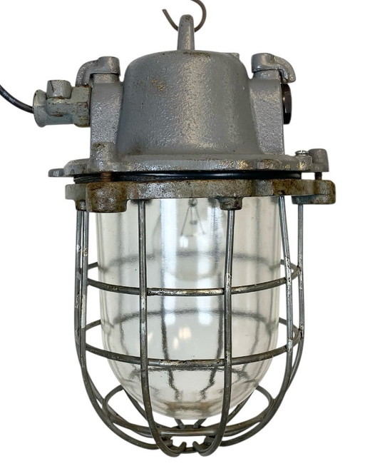 Suspension en fonte grise de style industriel, années 1960