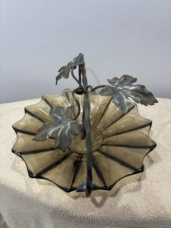 Fruttiera Art Déco in vetro fumé con montatura a foglie di metallo, Belgio, Accessori da tavola, Grigio (foto 2 di 5)