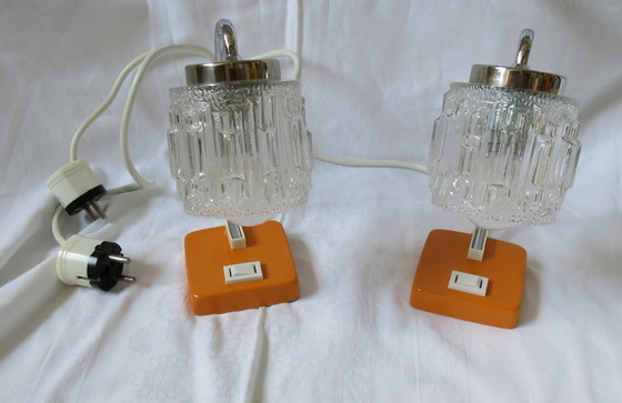 Image 1 of 2 lampade da comodino SAKÜ vetro cromo arancio