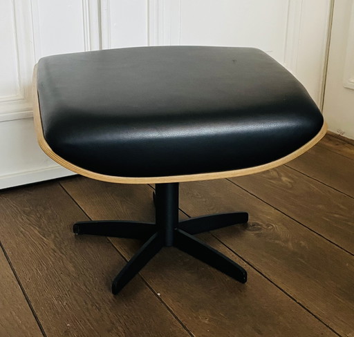 Leolux cream voetenbank/ hocker