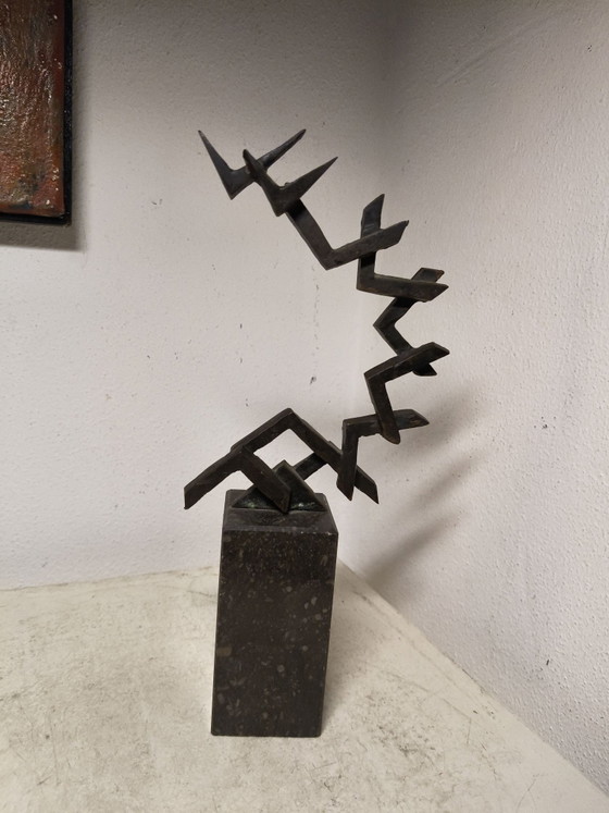 Escultura brutalista de bronce Jaap Hartman Myron BV granito 25cm, Piedra, Negro (foto 5 de 8)