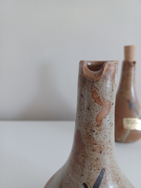 Image 1 of Set di due vasi da olio e aceto vintage, fatti a mano. In ceramica. Metà secolo.