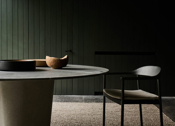 Image 1 of Tribu TAO mesa de jardín de hormigón 160cm Monica Armani