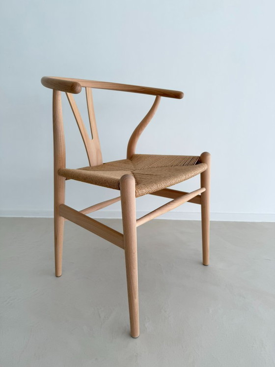 Image 1 of 4x Carl Hansen CH24 Wishbone stoelen (beukenhout, zeep)