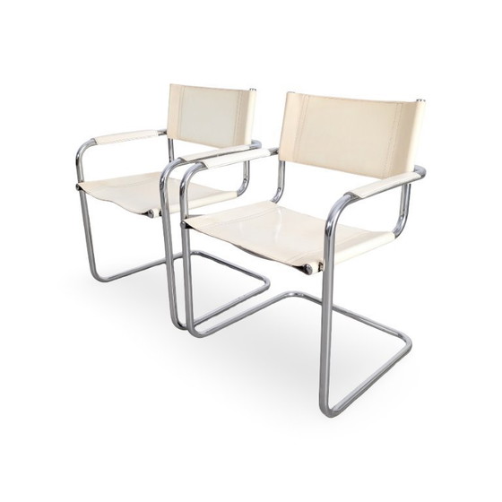 Image 1 of Set di 2 sedie a sbalzo in stile Bauhaus, simili a quelle di Mart Stam e Marcel Breuer.