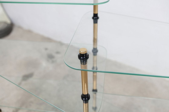 Image 1 of Étagère Présentoir Boulangerie Vitrine de Magasin en Verre et Laiton 1950