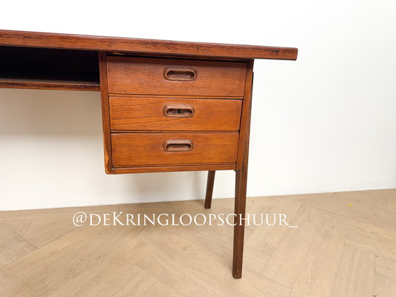 Image 1 of Vintage teakhouten scandinavisch bureau Deens design