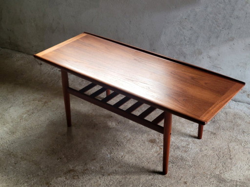 Grete Jalk GJ106 Coffee table for Glostrup Møbelfabrik, Denmark 1960